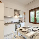 アパート Flat